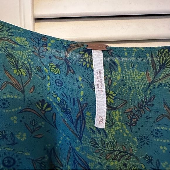 Free People Ruffle Chiffon Shirt - Picture 4 of 6